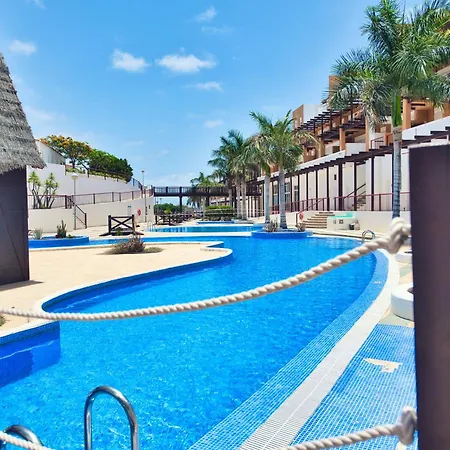 Ocean View Perfect Sunset Apartment, 4 137m2, Wifi & Bbq
